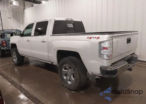 2016 Chevrolet Silverado 1500 1Lt z USA, uszkodzony, nr VIN 3GCUKREC4GG202610